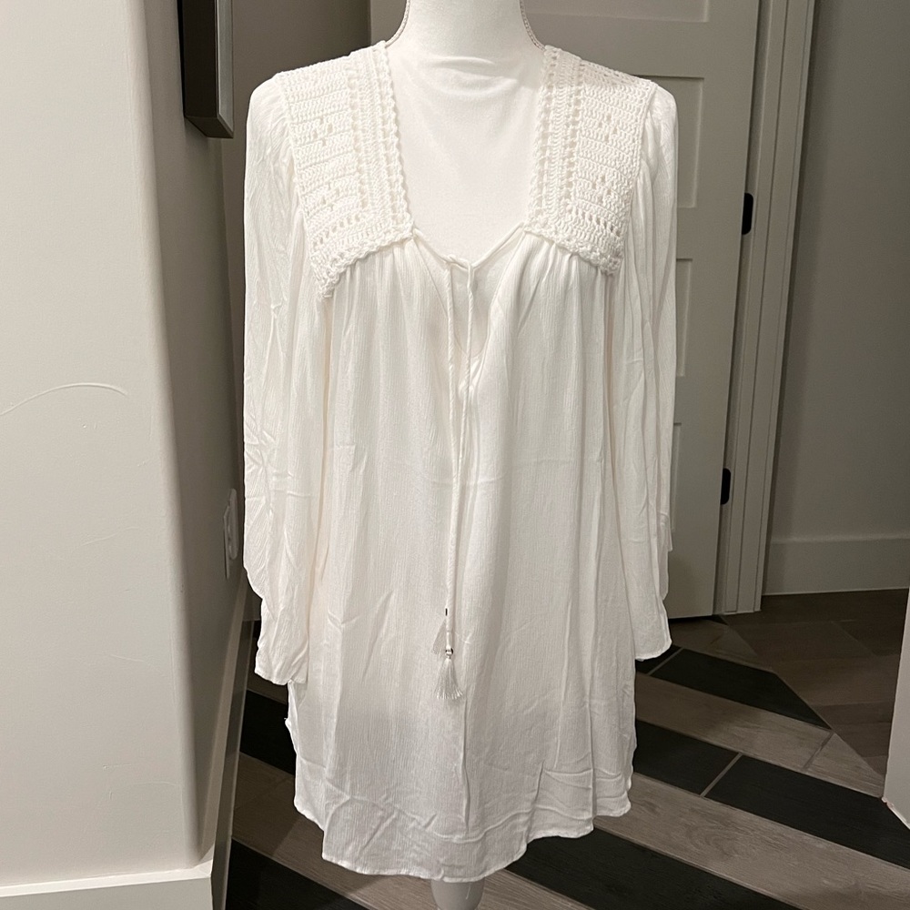 NWT Chelsea and Theodore Tunic with Crochet shoulders